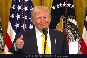 Рейтинг одобрения Трампа упал до самого низкого уровня